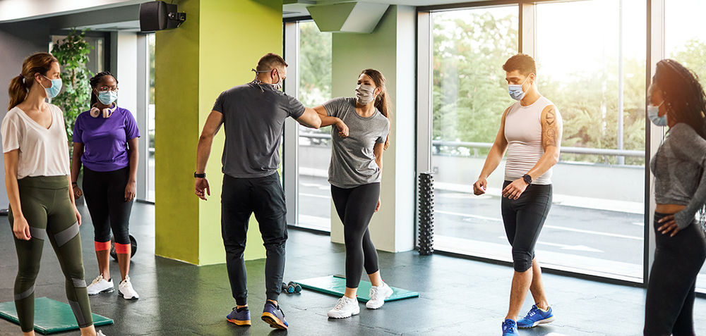 6 Surprisingly Cool Benefits of Group Fitness Classes, According to Experts (Well + Good)